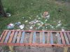 Лавочка и мусор в Запорожье